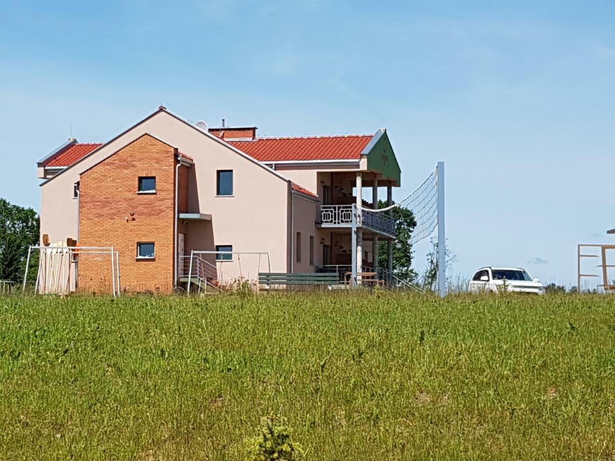 Nad Sunowem Lake House Chrzanowo المظهر الخارجي الصورة